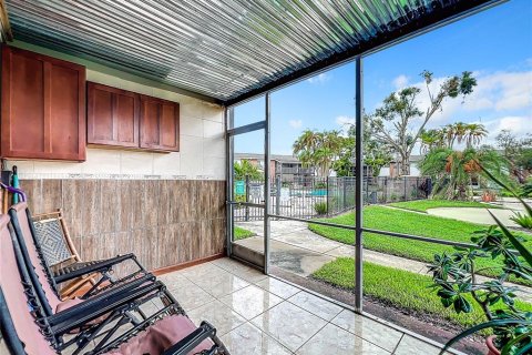 Condo in Orlando, Florida, 1 bedroom  № 1327365 - photo 28