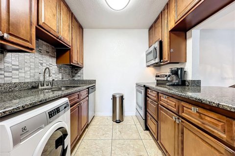 Condominio en venta en Orlando, Florida, 1 dormitorio, 66.89 m2 № 1327365 - foto 14