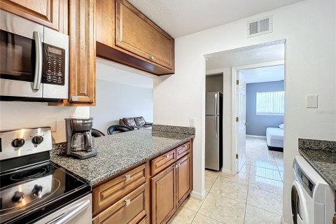 Copropriété à vendre à Orlando, Floride: 1 chambre, 66.89 m2 № 1327365 - photo 11