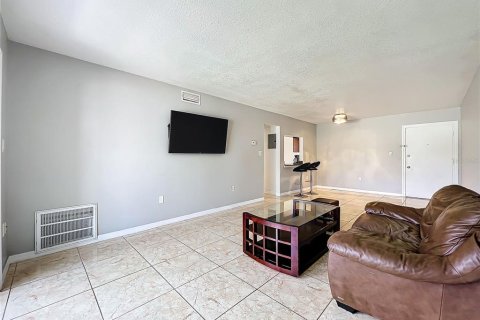 Condominio en venta en Orlando, Florida, 1 dormitorio, 66.89 m2 № 1327365 - foto 7