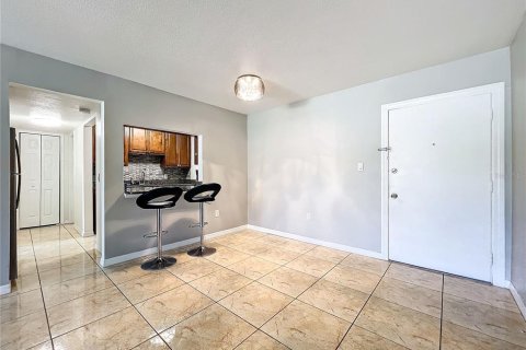 Condo in Orlando, Florida, 1 bedroom  № 1327365 - photo 23