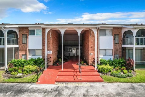 Condo in Orlando, Florida, 1 bedroom  № 1327365 - photo 2