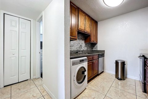 Condominio en venta en Orlando, Florida, 1 dormitorio, 66.89 m2 № 1327365 - foto 16