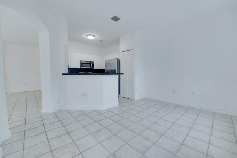 Condominio en venta en Royal Palm Beach, Florida, 3 dormitorios, 149.02 m2 № 1102239 - foto 12