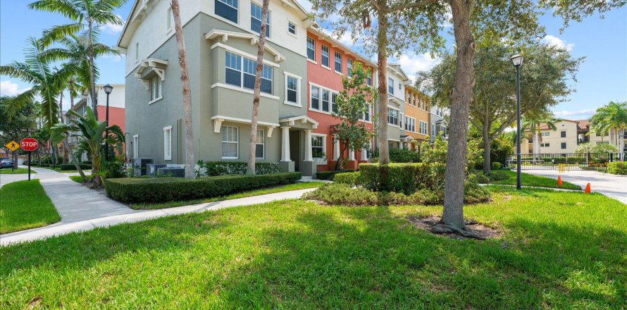 Condo in West Palm Beach, Florida, 3 bedrooms  № 1100867