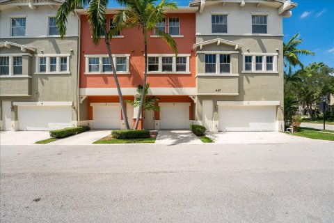 Copropriété à vendre à West Palm Beach, Floride: 3 chambres, 123.19 m2 № 1100867 - photo 2