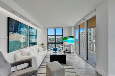 Condo in Key Biscayne, Florida, 3 bedrooms  № 983668 - photo 6