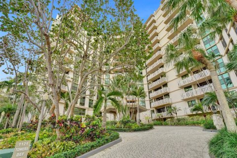 Condominio en venta en Key Biscayne, Florida, 3 dormitorios, 165.55 m2 № 983668 - foto 1