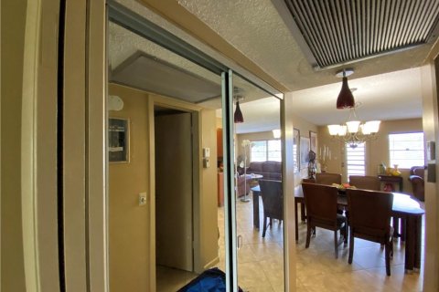 Condominio en venta en Deerfield Beach, Florida, 1 dormitorio, 69.96 m2 № 378288 - foto 23