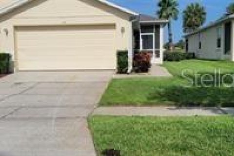 Casa en alquiler en Kissimmee, Florida, 2 dormitorios, 131.64 m2 № 1387212 - foto 1