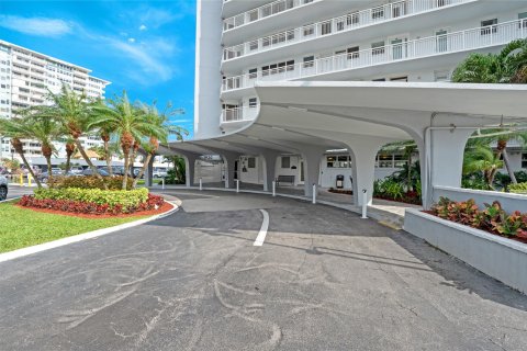 Condo in Fort Lauderdale, Florida, 3 bedrooms  № 959205 - photo 6