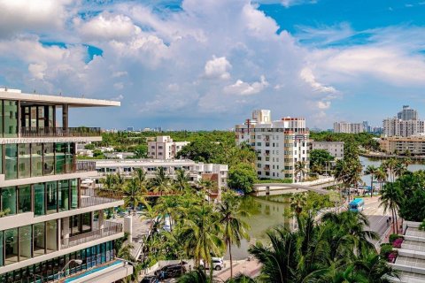 Condo in Miami Beach, Florida  № 1398194 - photo 26