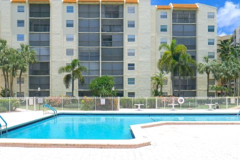 Condominio en venta en Lauderhill, Florida, 2 dormitorios, 117.06 m2 № 1005461 - foto 10