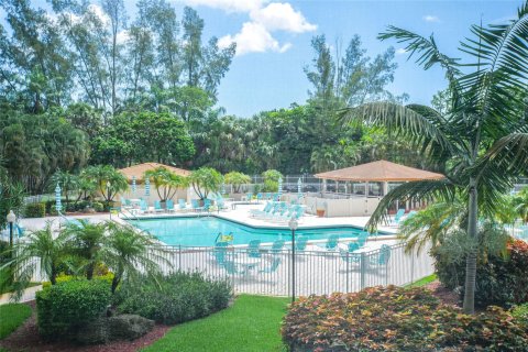 Condominio en venta en Lauderhill, Florida, 2 dormitorios, 117.06 m2 № 1005461 - foto 28