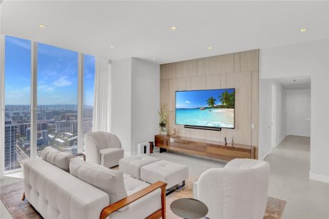 Condo in Sunny Isles Beach, Florida, 4 bedrooms  № 1229670 - photo 10