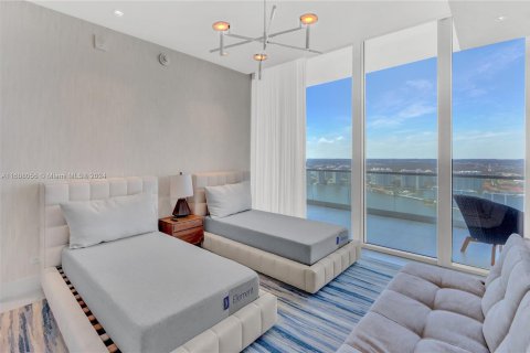 Condo in Sunny Isles Beach, Florida, 4 bedrooms  № 1229670 - photo 27