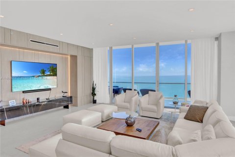 Condo in Sunny Isles Beach, Florida, 4 bedrooms  № 1229670 - photo 2