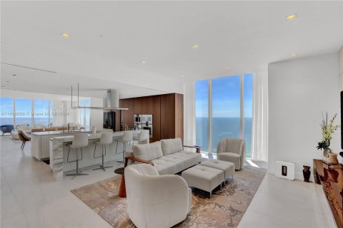 Condo in Sunny Isles Beach, Florida, 4 bedrooms  № 1229670 - photo 5