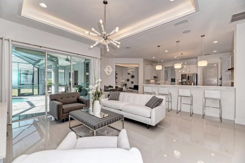 House in Hampton Lakes by Medallion Home in Sarasota, Florida 3 bedrooms, 261 sq.m. № 572144 - photo 8
