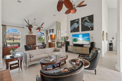 Casa en venta en Punta Gorda, Florida, 3 dormitorios, 255.48 m2 № 755555 - foto 8