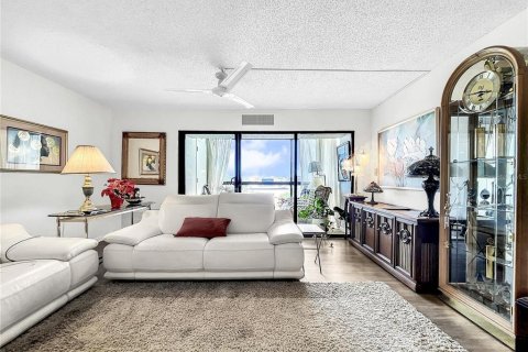 Condominio en venta en Clearwater, Florida, 2 dormitorios, 121.7 m2 № 1262576 - foto 6