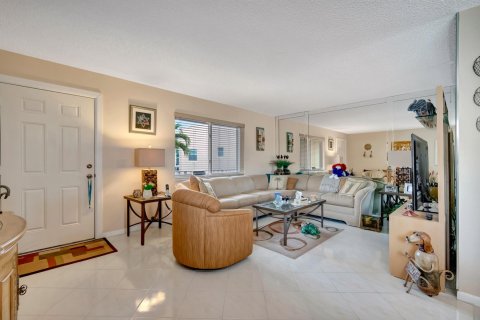 Condo in Delray Beach, Florida, 1 bedroom  № 882400 - photo 30