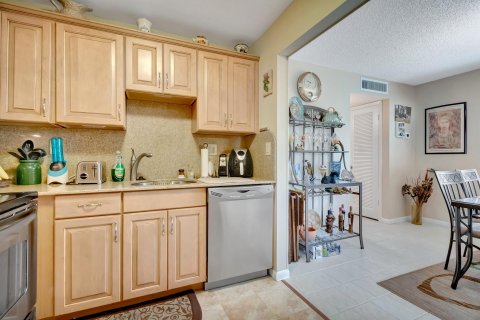 Condo in Delray Beach, Florida, 1 bedroom  № 882400 - photo 20