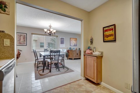 Condo in Delray Beach, Florida, 1 bedroom  № 882400 - photo 21