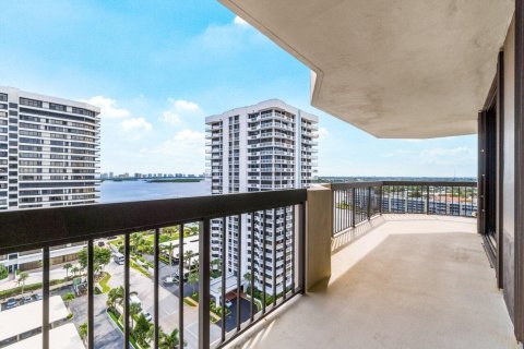 Condominio en venta en North Palm Beach, Florida, 2 dormitorios, 181.16 m2 № 882401 - foto 26
