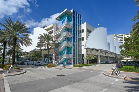 Condo in Pompano Beach, Florida, 1 bedroom  № 1121438 - photo 24