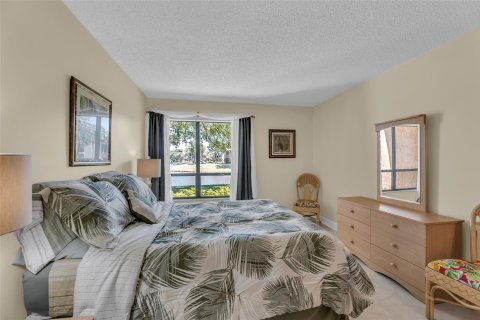 Condo in Deerfield Beach, Florida, 2 bedrooms  № 1121437 - photo 22