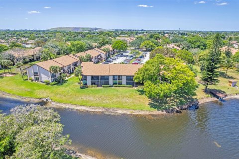 Condo in Deerfield Beach, Florida, 2 bedrooms  № 1121437 - photo 5