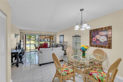 Condo in Deerfield Beach, Florida, 2 bedrooms  № 1121437 - photo 24