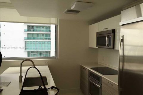 Condominio en alquiler en Miami, Florida, 1 dormitorio, 75.25 m2 № 1367610 - foto 19