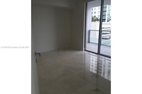 Condo in Miami, Florida, 1 bedroom  № 1367610 - photo 22