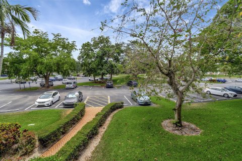 Copropriété à vendre à Coconut Creek, Floride: 2 chambres, 107.4 m2 № 1177307 - photo 9