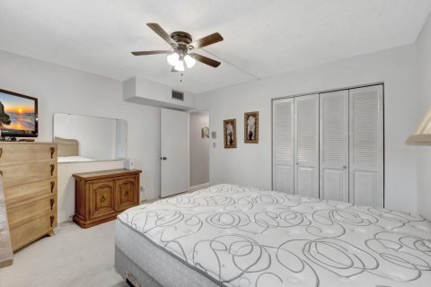 Condo in Coconut Creek, Florida, 2 bedrooms  № 1177307 - photo 23