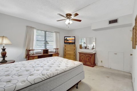 Condo in Coconut Creek, Florida, 2 bedrooms  № 1177307 - photo 25