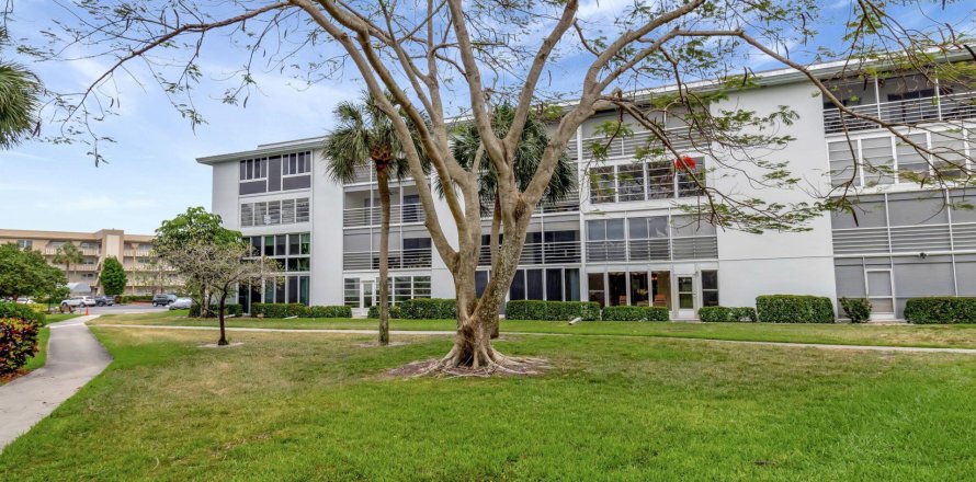 Condo in Coconut Creek, Florida, 2 bedrooms  № 1177307