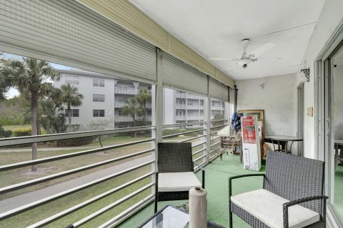 Condo in Coconut Creek, Florida, 2 bedrooms  № 1177307 - photo 17