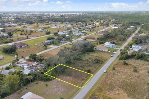 Terreno en venta en North Port, Florida № 1295956 - foto 2