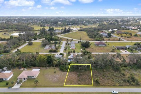 Terreno en venta en North Port, Florida № 1295956 - foto 1