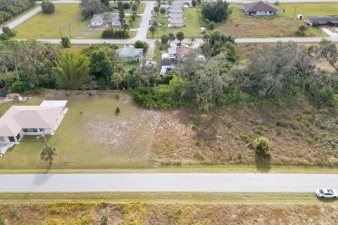 Terreno en venta en North Port, Florida № 1295956 - foto 4