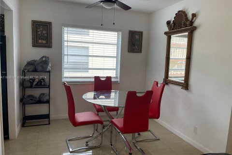 Condominio en venta en Hollywood, Florida, 2 dormitorios, 81.75 m2 № 1311060 - foto 7