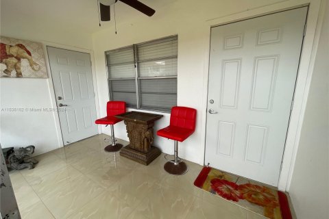 Condominio en venta en Hollywood, Florida, 2 dormitorios, 81.75 m2 № 1311060 - foto 24