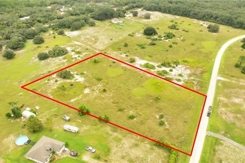 Terreno en venta en Frostproof, Florida № 1396540 - foto 1