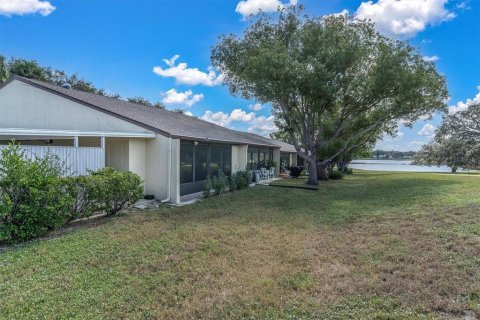 Condo in Port Richey, Florida, 2 bedrooms  № 1425505 - photo 25