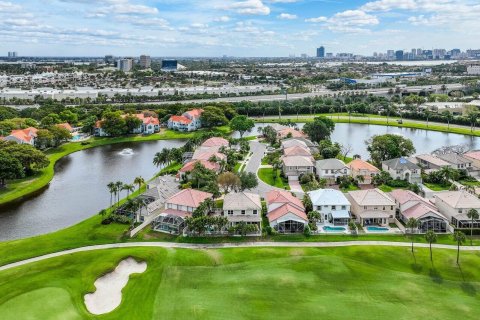 Villa ou maison à vendre à West Palm Beach, Floride: 5 chambres, 294.31 m2 № 1009481 - photo 14