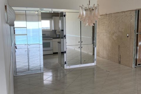 Copropriété à vendre à Deerfield Beach, Floride: 3 chambres, 113.71 m2 № 1172893 - photo 2