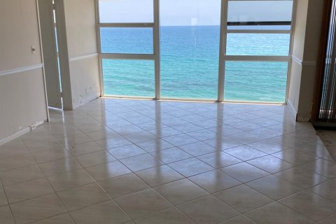 Copropriété à vendre à Deerfield Beach, Floride: 3 chambres, 113.71 m2 № 1172893 - photo 7